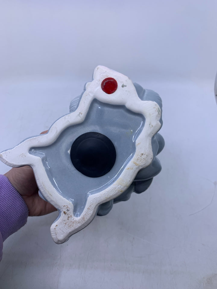 GREY CERAMIC 3 ELEPHANTS STACK ON TOP OF EACHOTHER.