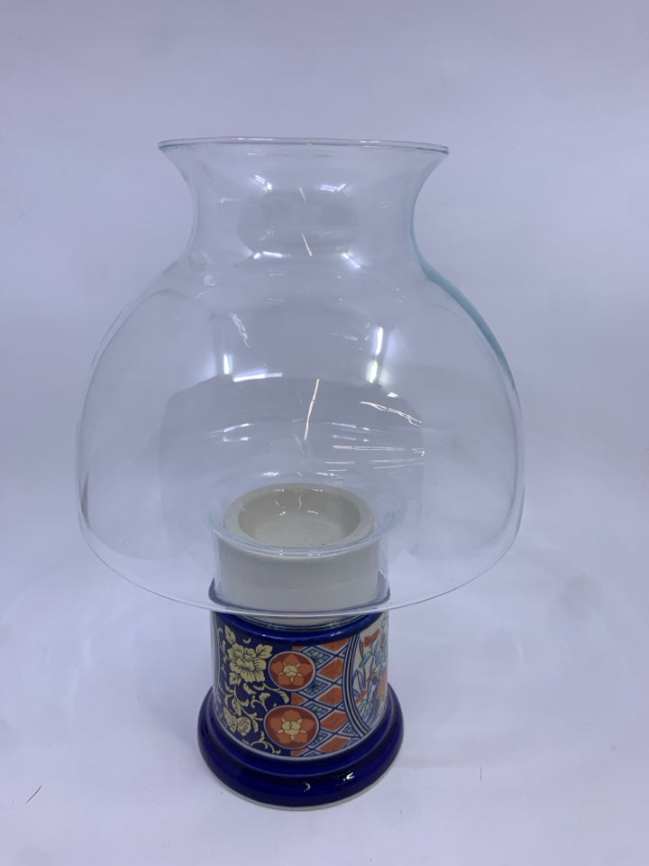 2PC HURRICANE LAMP W/BLUE & ORANGE CERAMIC FLORAL BASE.
