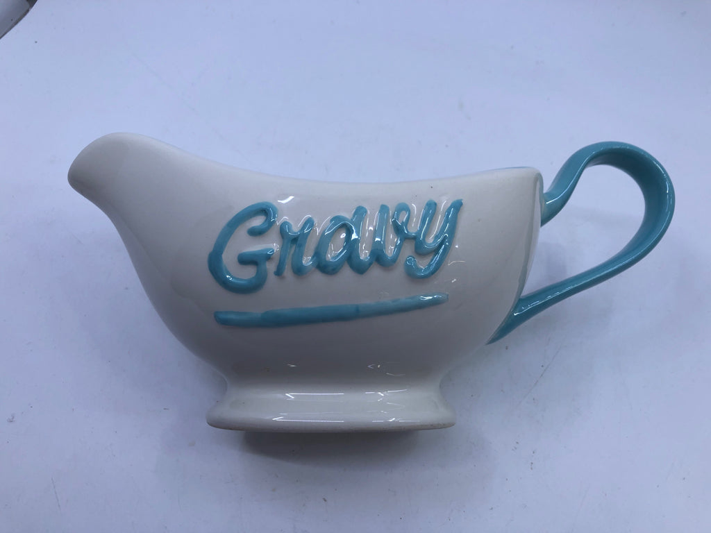BLUE AND WHITE GRAVY BOAT.