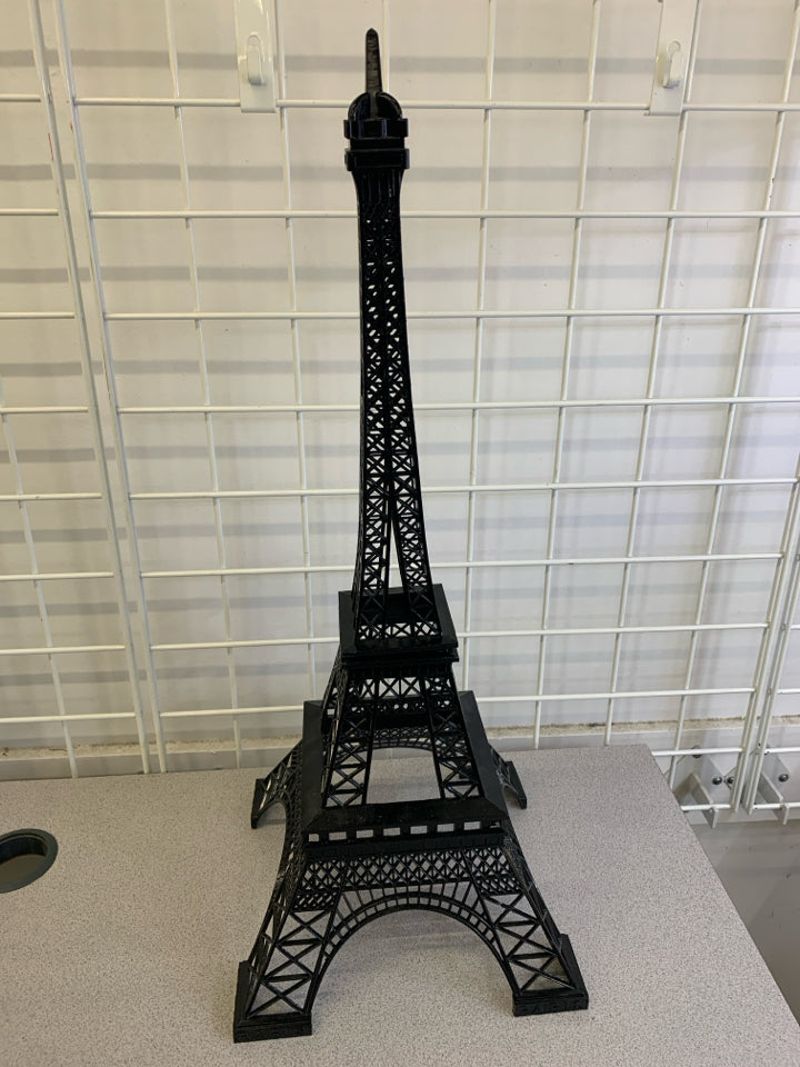 BLACK METAL EIFFEL TOWER.