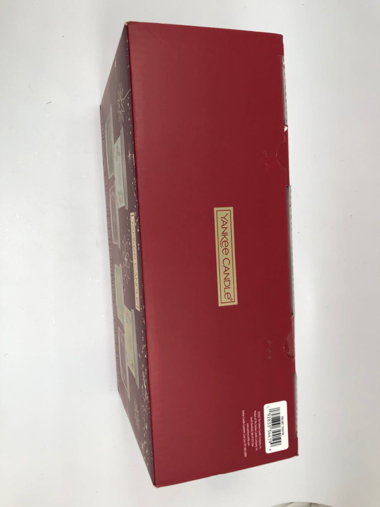 NIB YANKEE CANDLE GIFT SET.