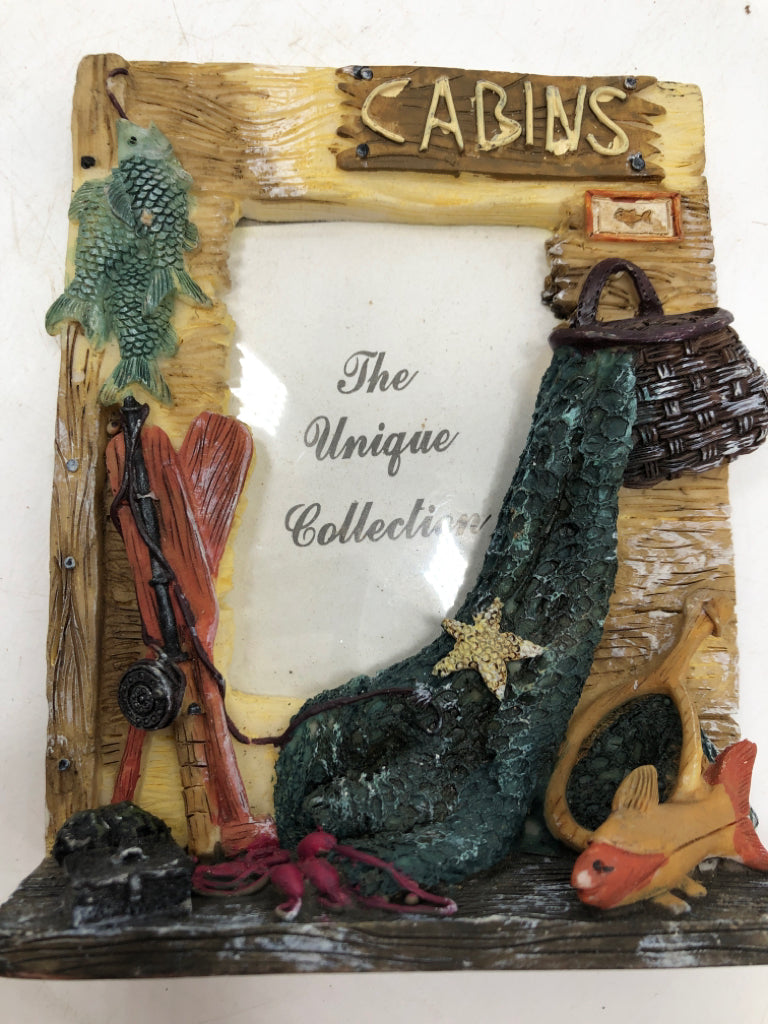 3D RESIN CABIN PICTURE FRAME.