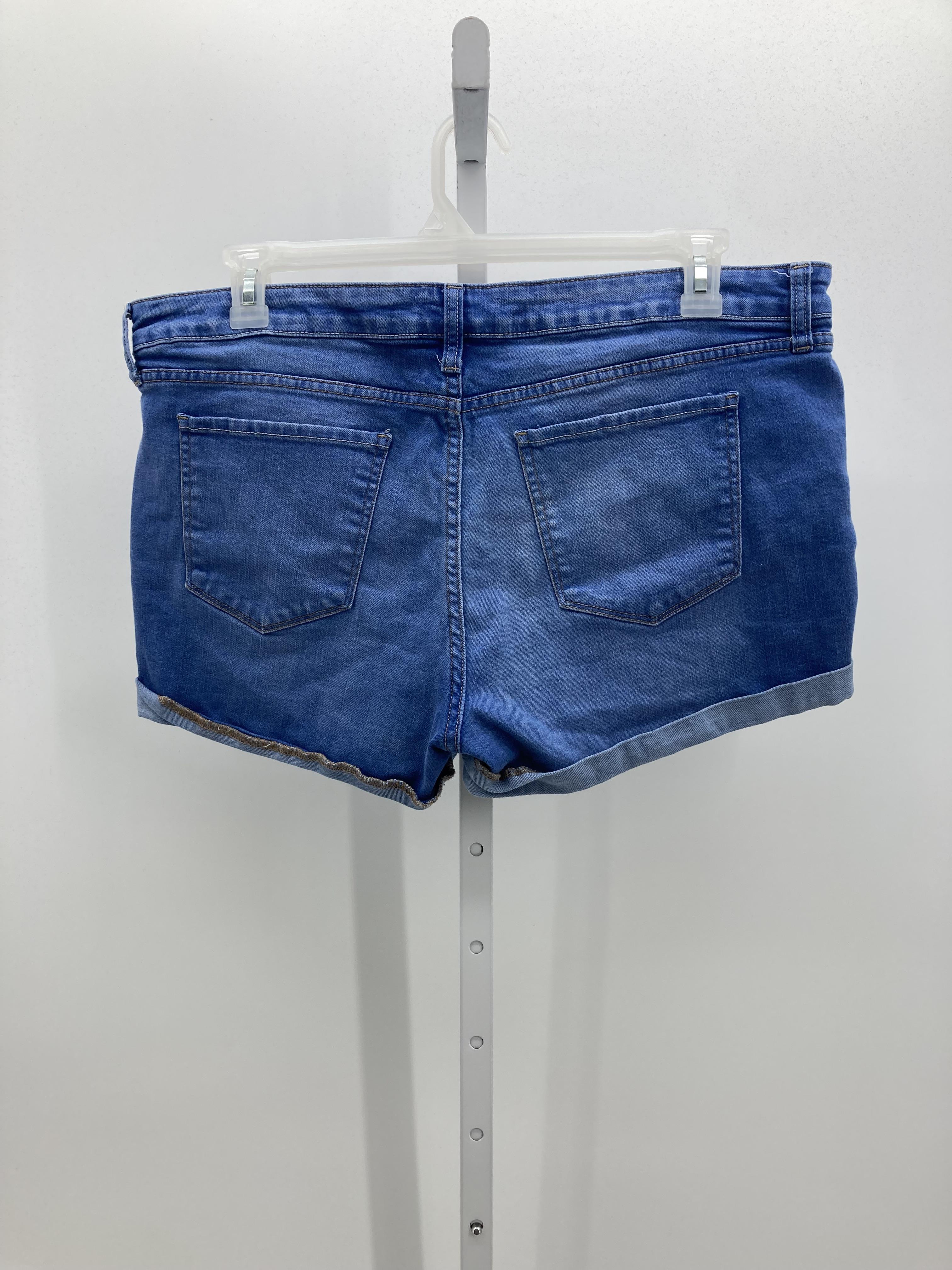 Arizona Size 19 Juniors Shorts