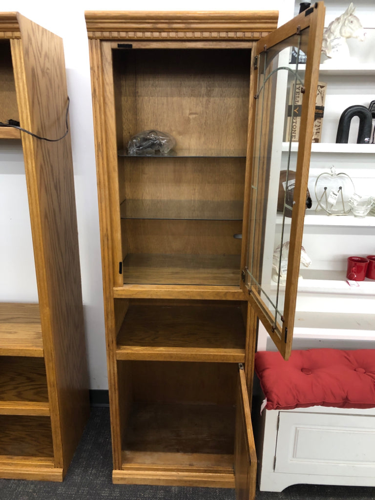 OAK CABINET W/1 CUBBIE, 1 STORAGE DRAWER&1 GLASS STORAGE CASE W/2 SHELVES.