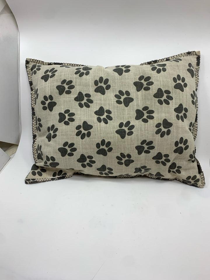 LOVE PAWPRINT BURLAP PILLOW.