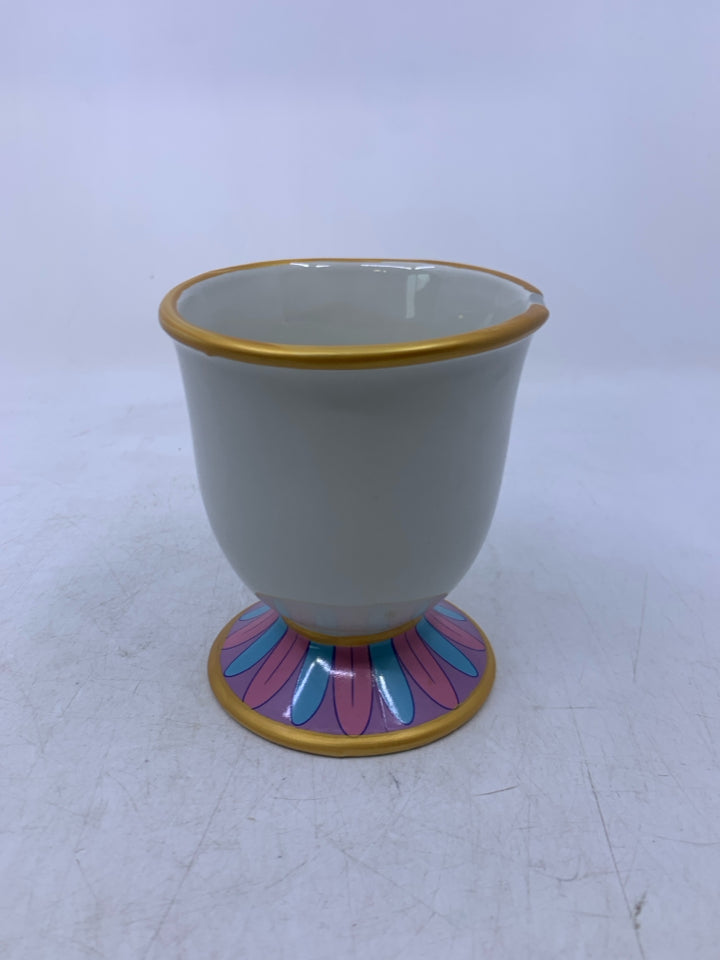 FOOTED BEAUTY & THE BEST CHIP THE TEA CUP MUG.