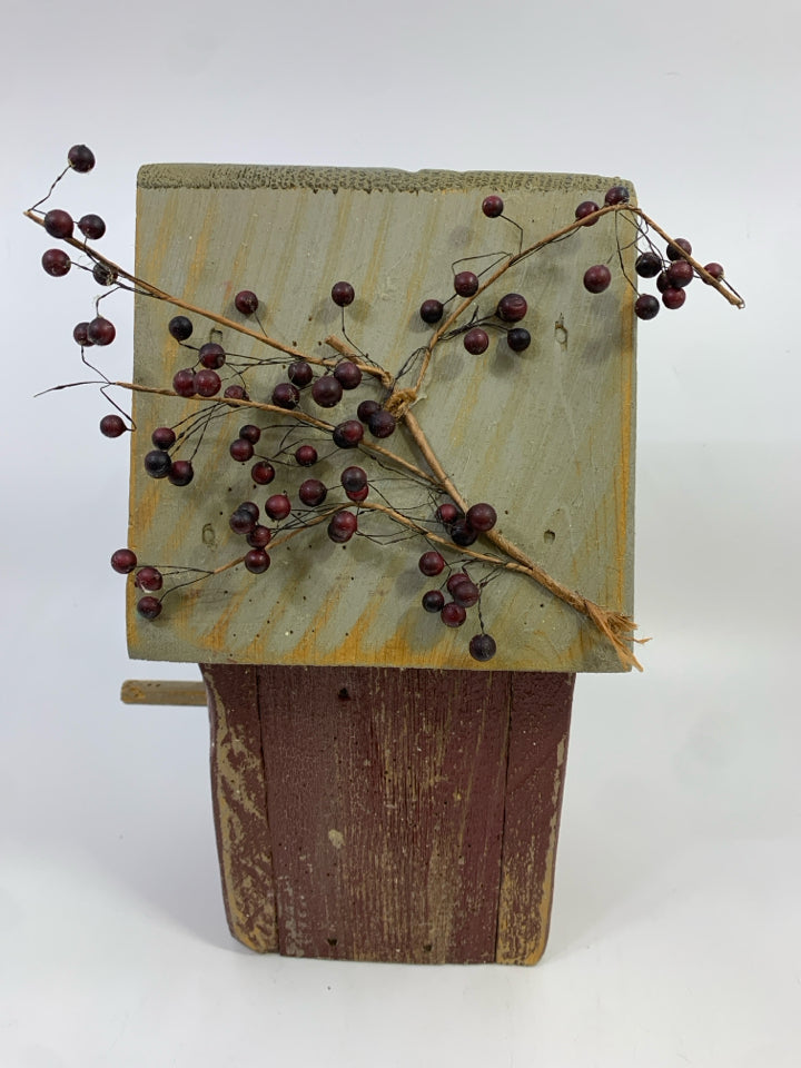 HANDMADE BIRDHOUSE DECOR W/GRAY ROOF & BERRIES.