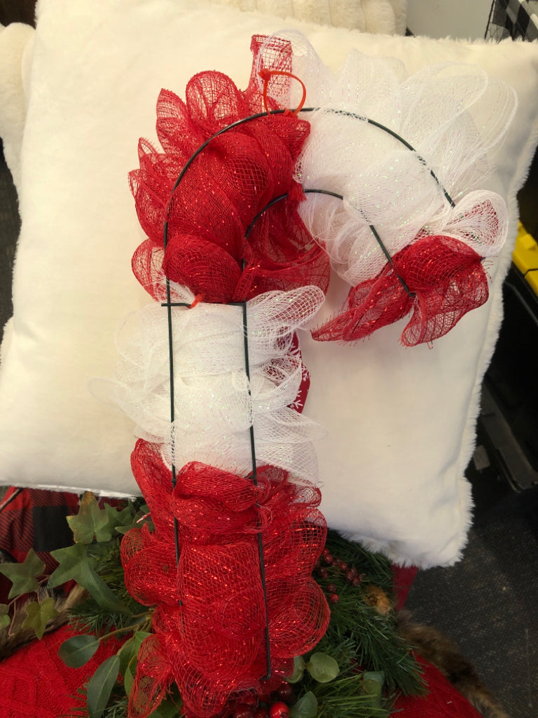 TULLE RIBBON DECORATED CANDY CANE