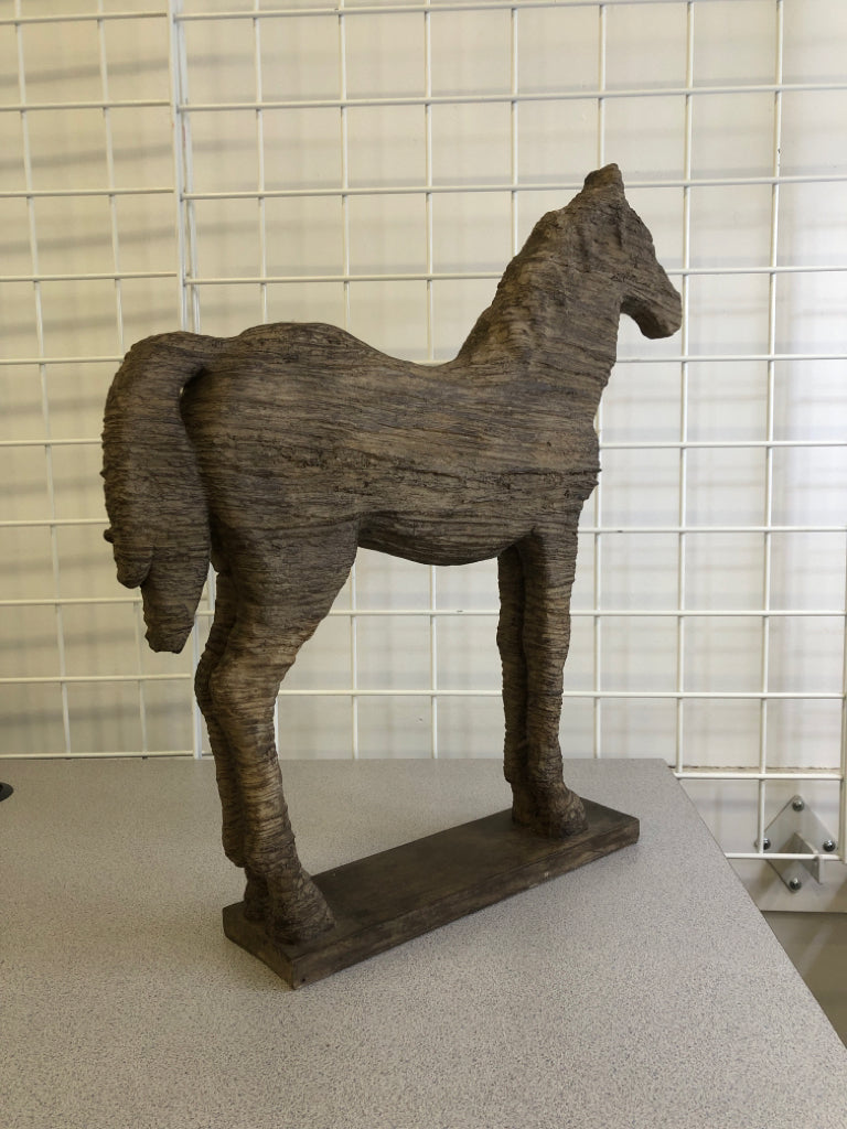 RUSTIC HORSE SHELF DECOR.