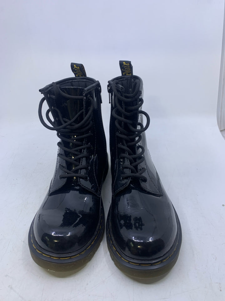 Dr. Martens Size 6 Juniors Boots