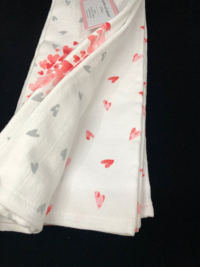 3 NWT CUPCAKES AND CASHMERE KITCHEN TOWELS.