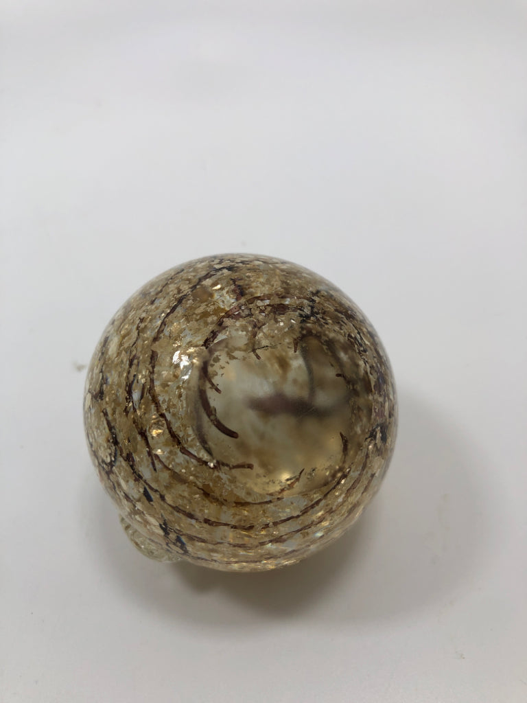 GOLD FLECKS GLASS APPLE PAPERWEIGHT.