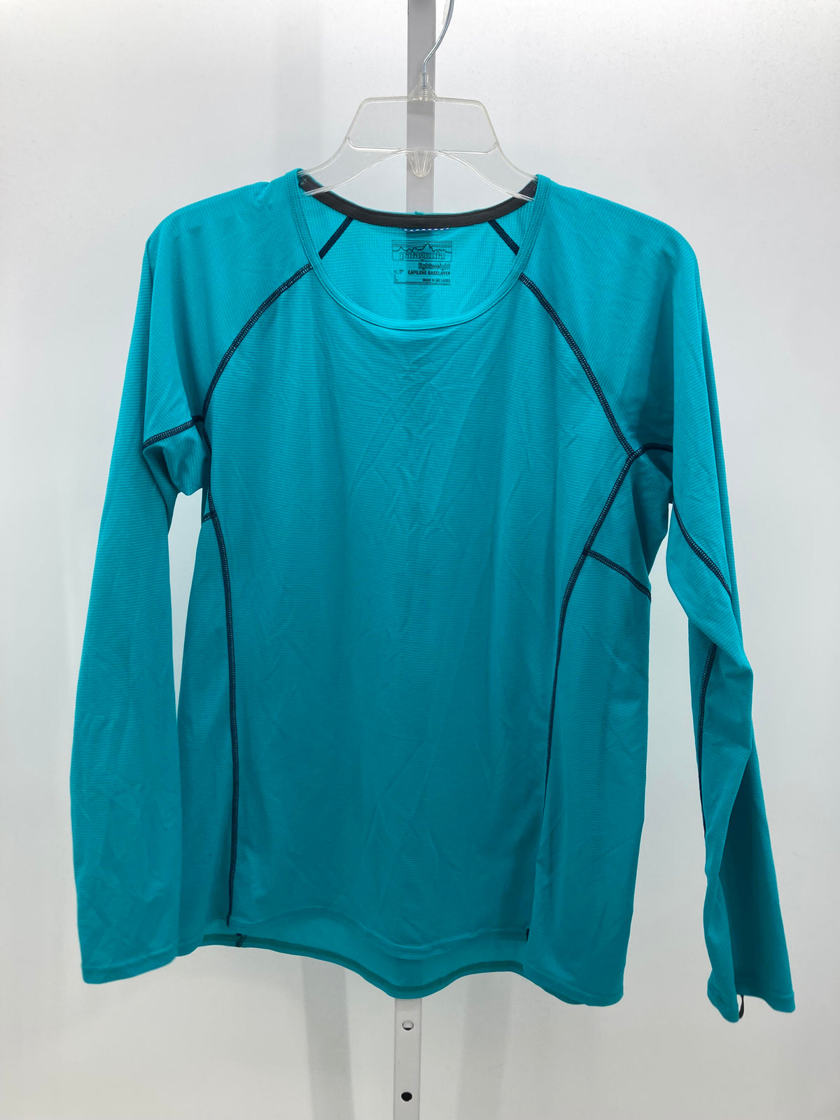 Patagonia Size Extra Large Misses Long Sleeve Shirt