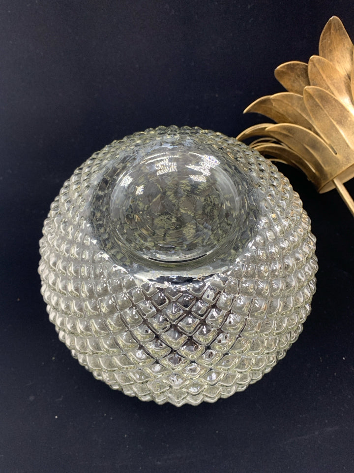 GLASS/METAL PINEAPPLE CANDLE HOLDER.