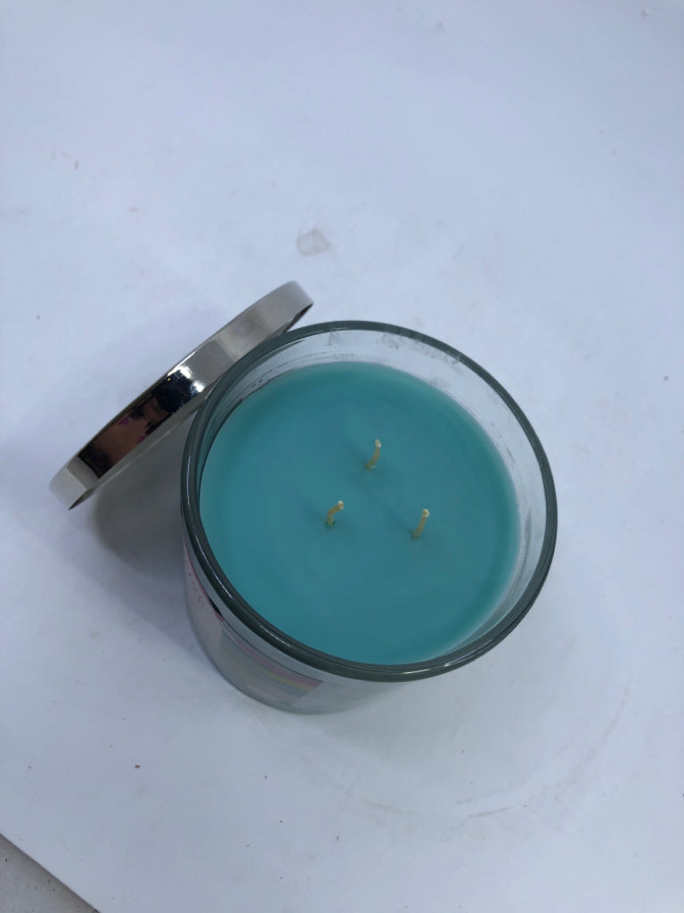 NEW SEASIDE BREEZE CANDLE.