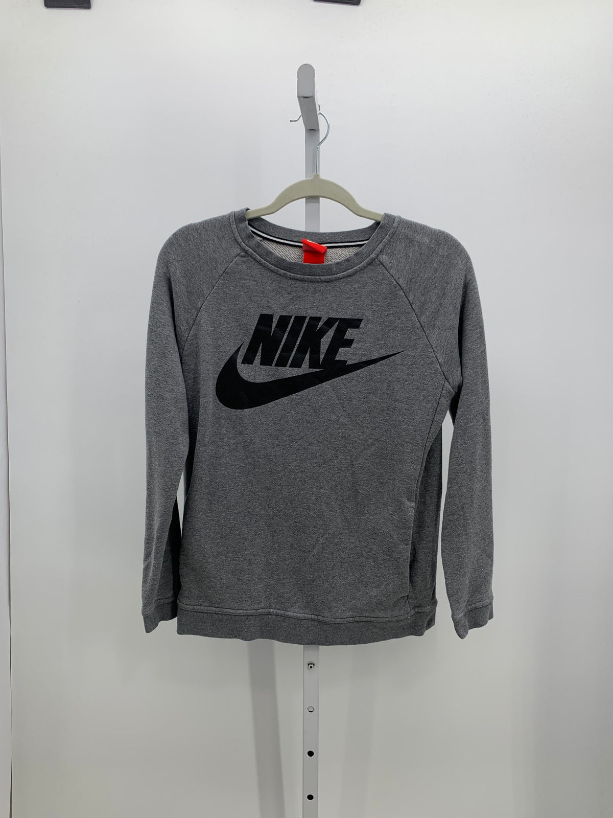 Nike Size Small Misses Long Sleeve Shirt