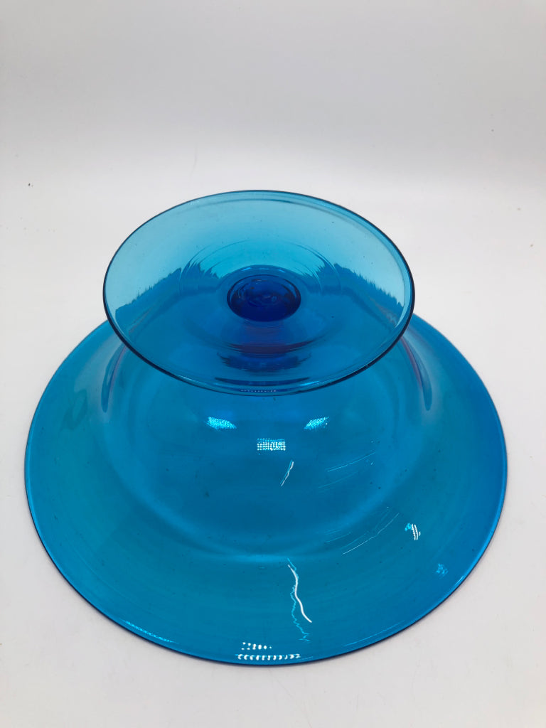 BLUE GLASS PEDESTAL BOWL.