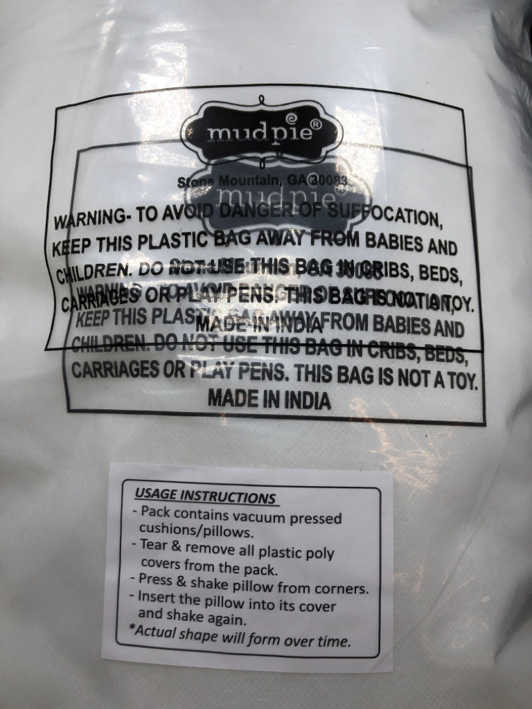 NIP ACCENT PILLOW INSERT.