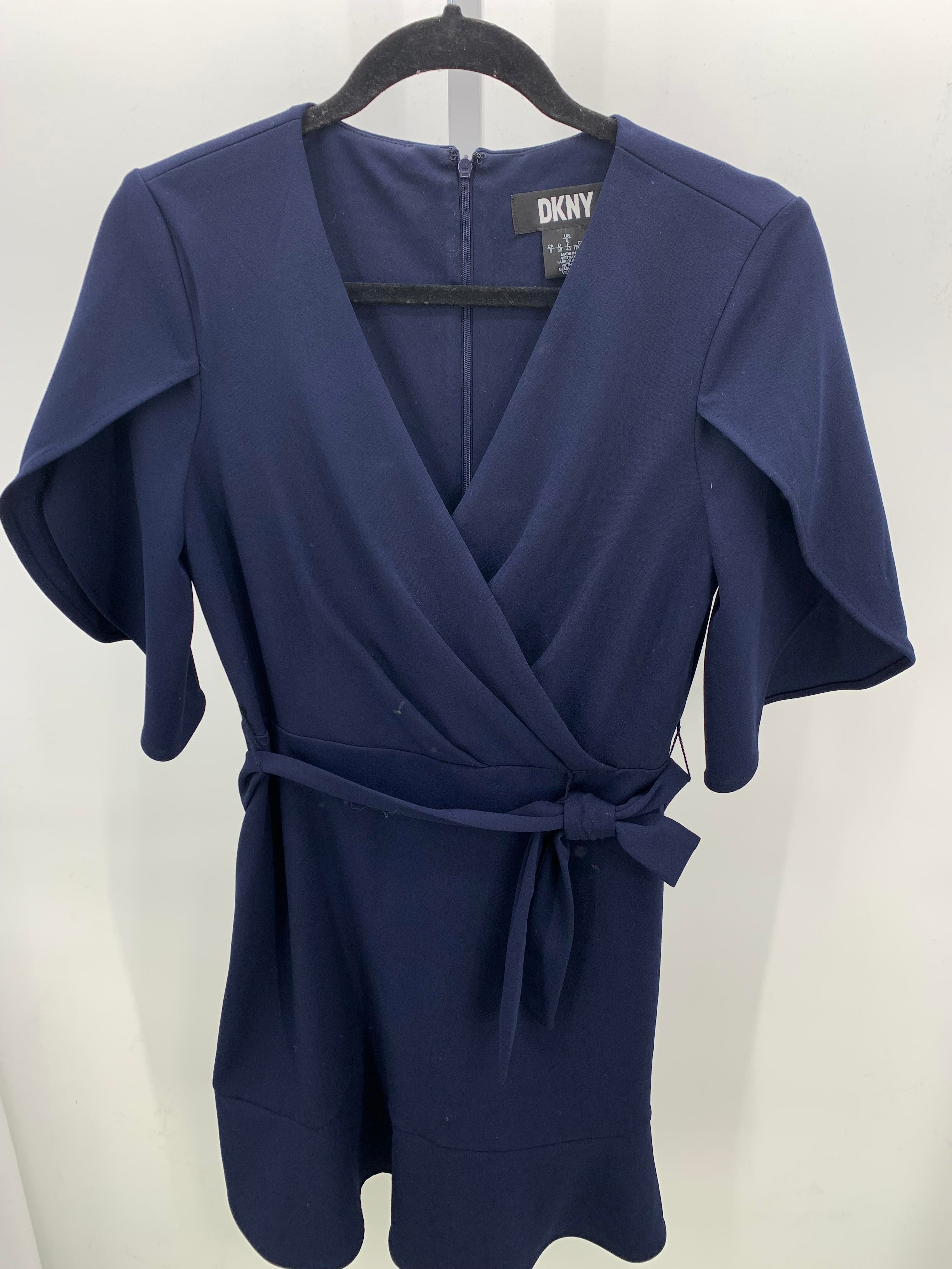 DKNY Size 8 Misses Short Sleeve Dress