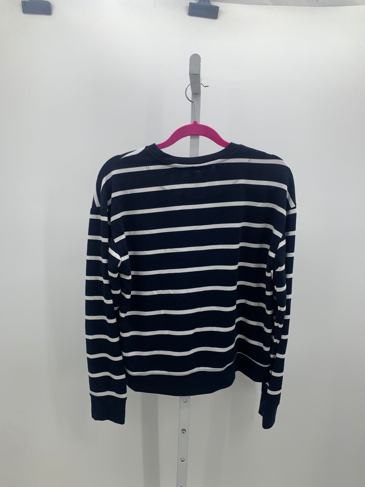 Danskin Now Size Medium Misses Long Sleeve Shirt