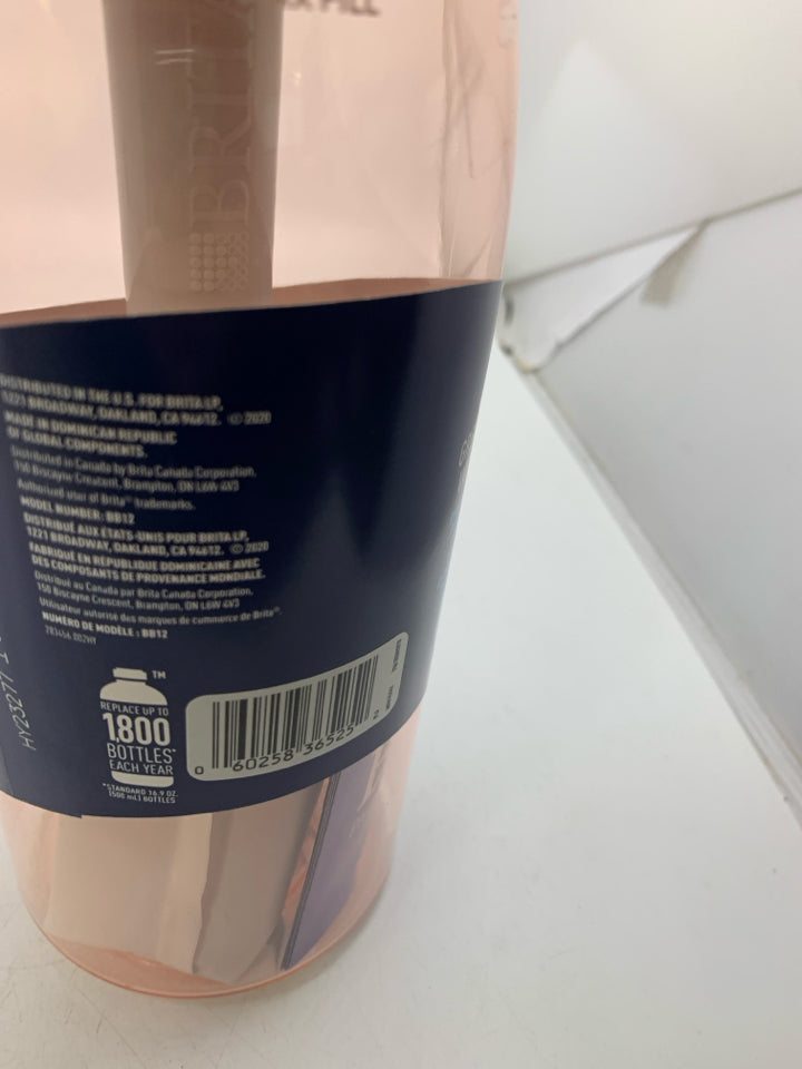 NEW BRITA PREMIUM FILTERING WATER BOTTLE.