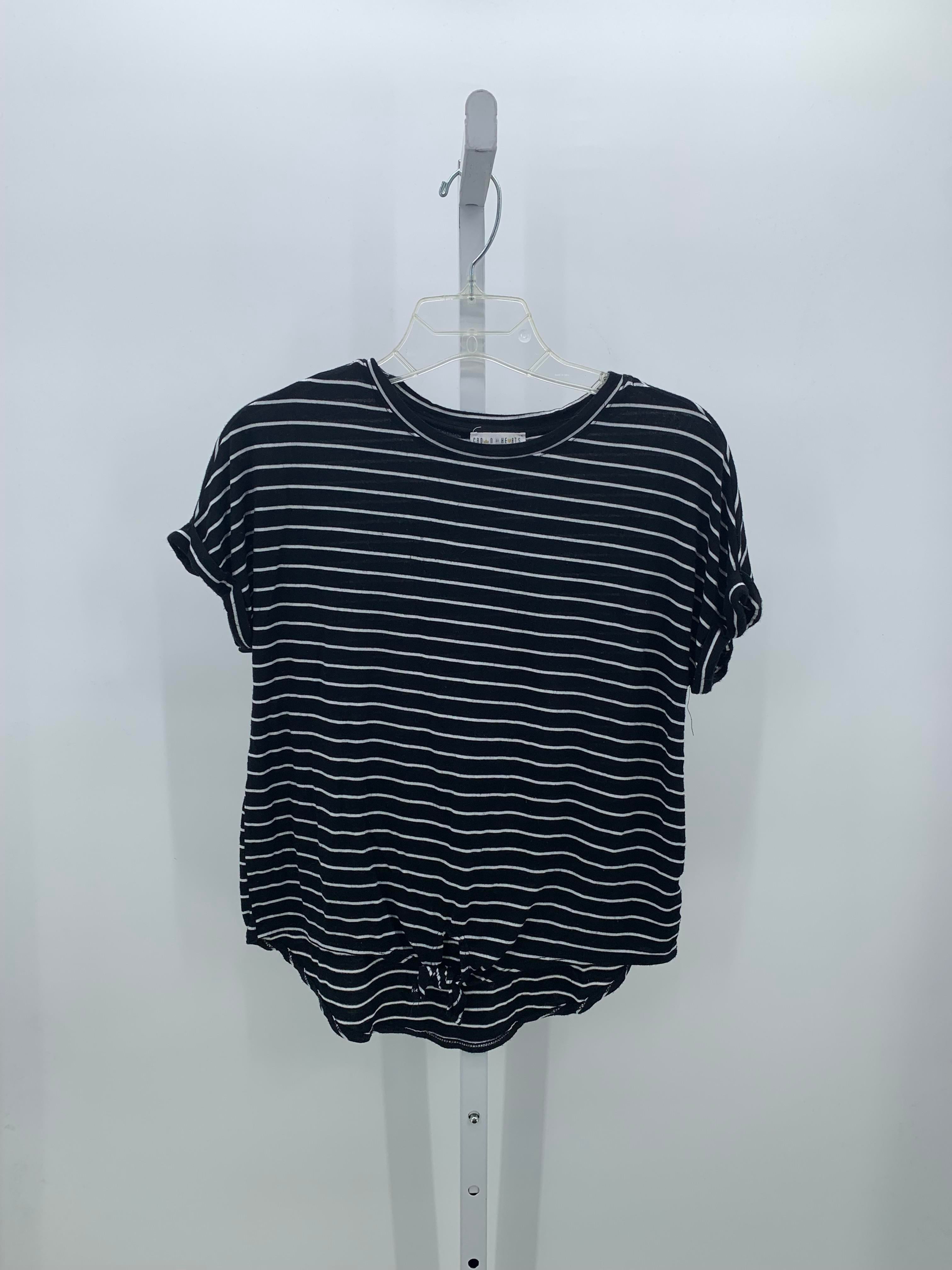 Crown of Hearts Size Large Juniors Short Sleeve Shirt