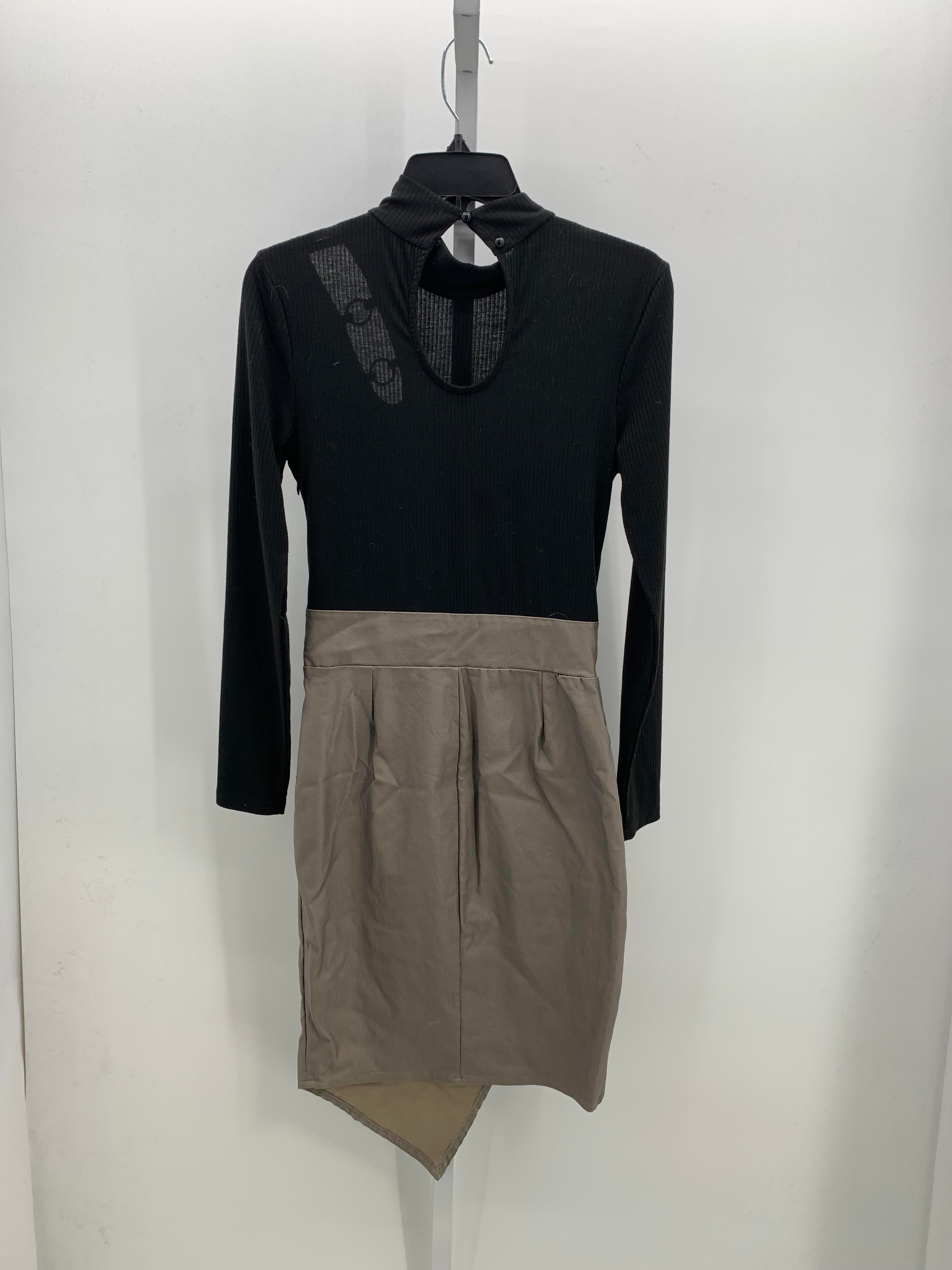 Venus Size 4 Misses Long Sleeve Dress