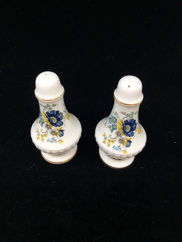 IRELAND BLUE FLOWER SALT AND PEPPER SET.