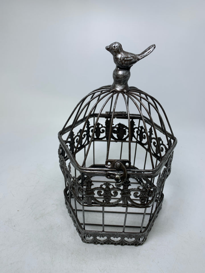 DECORATIVE METALLIC HEXAGON BIRDCAGE.