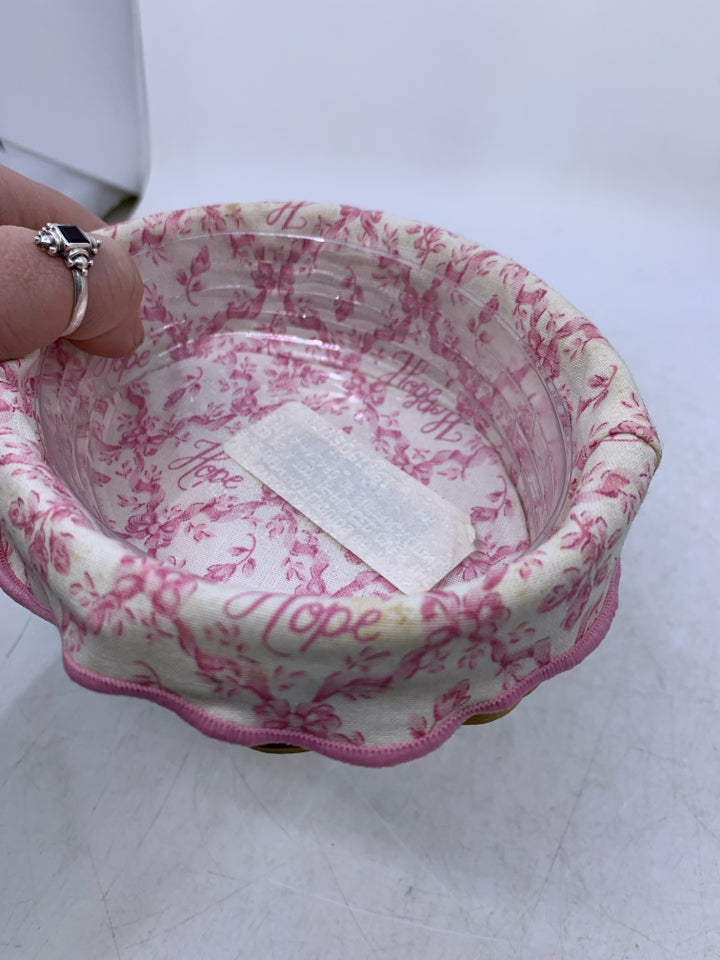 SMALL OVAL 2003 AMERICAN BREAST CANCER SOCIETY W/ LINER & PROTECTOR.