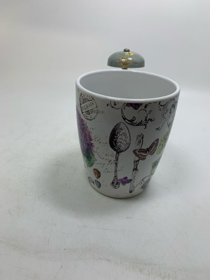 LARGE COFFEE MUG W/ SCRIPT & HYDRANGEAS.