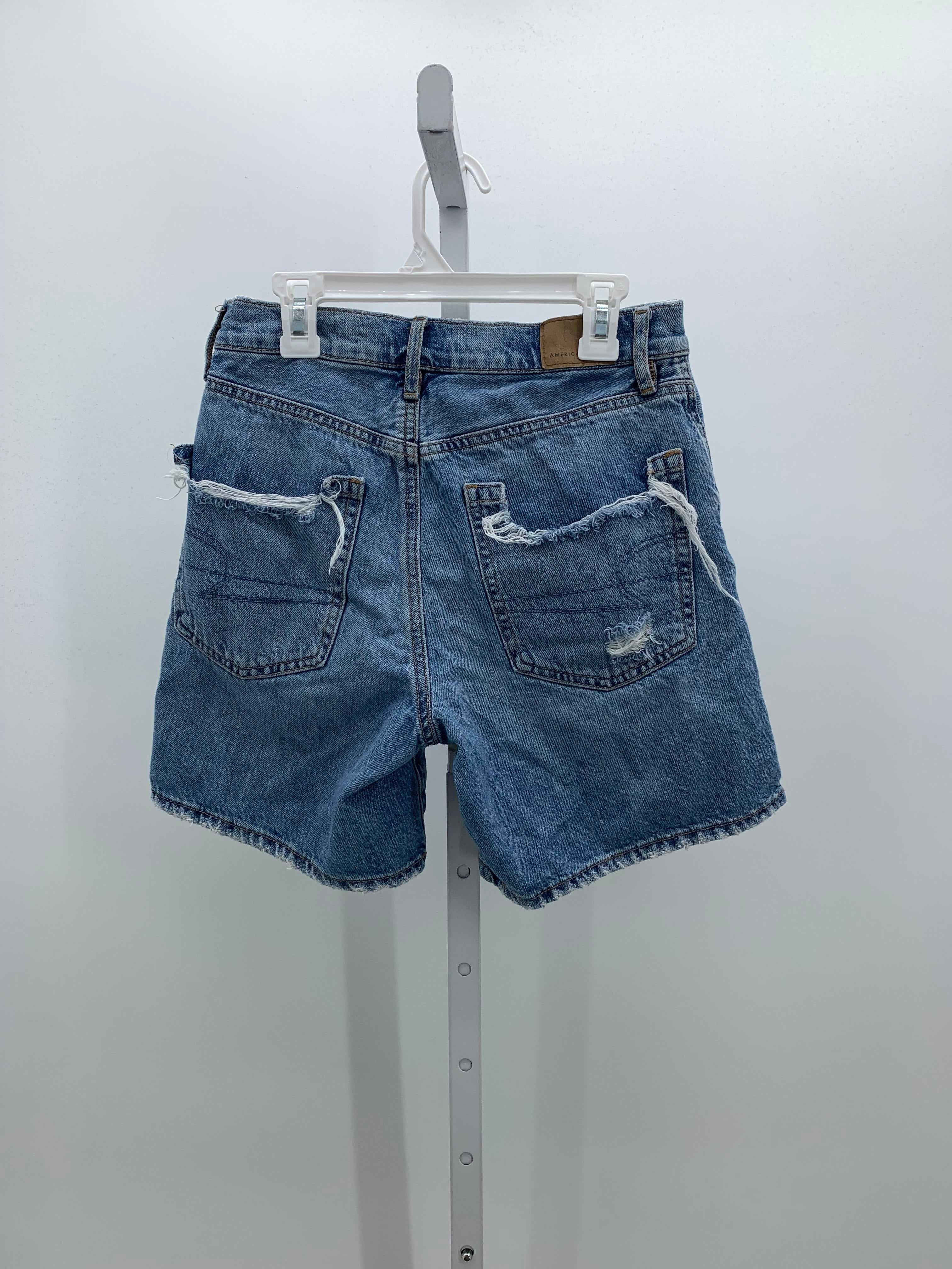 American Eagle Size 2 Juniors Shorts