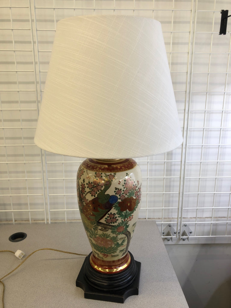VTG PEACOCK STYLE LAMP W/DARK WOOD BASE & WHITE SHADE.
