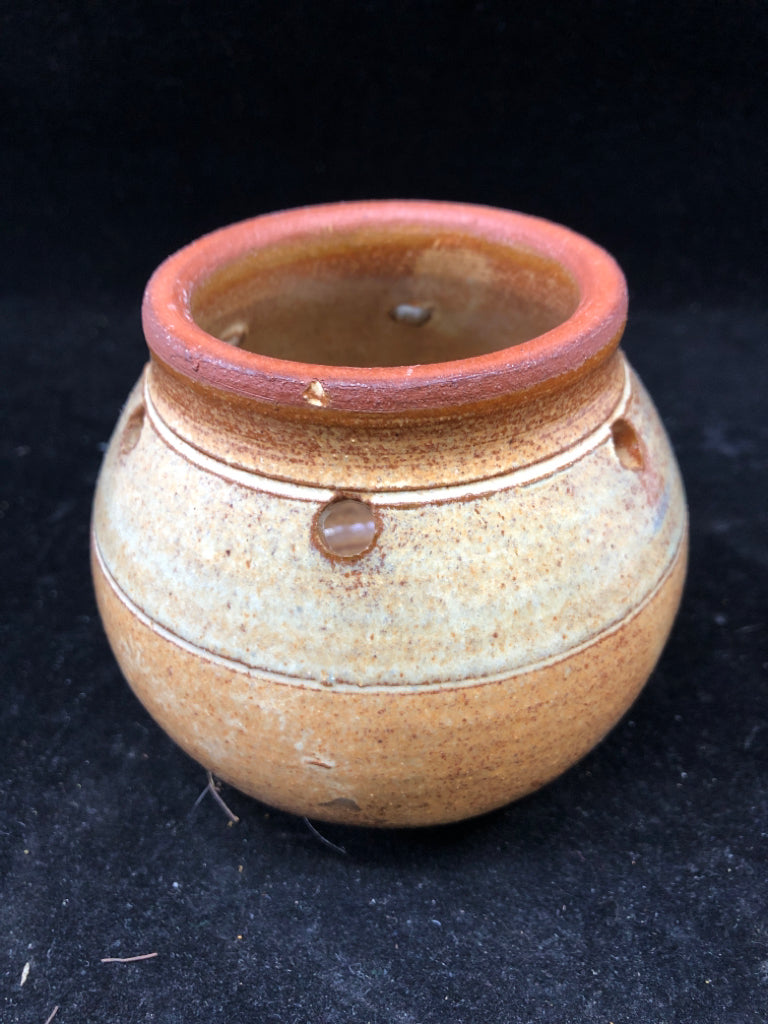 BROWN CERAMIC GARLIC KEEPER.