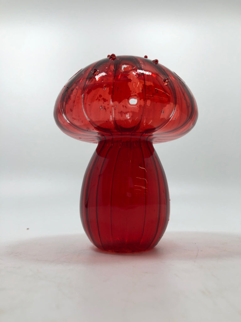 RED GLASS MUSHROOM BUD VASE.