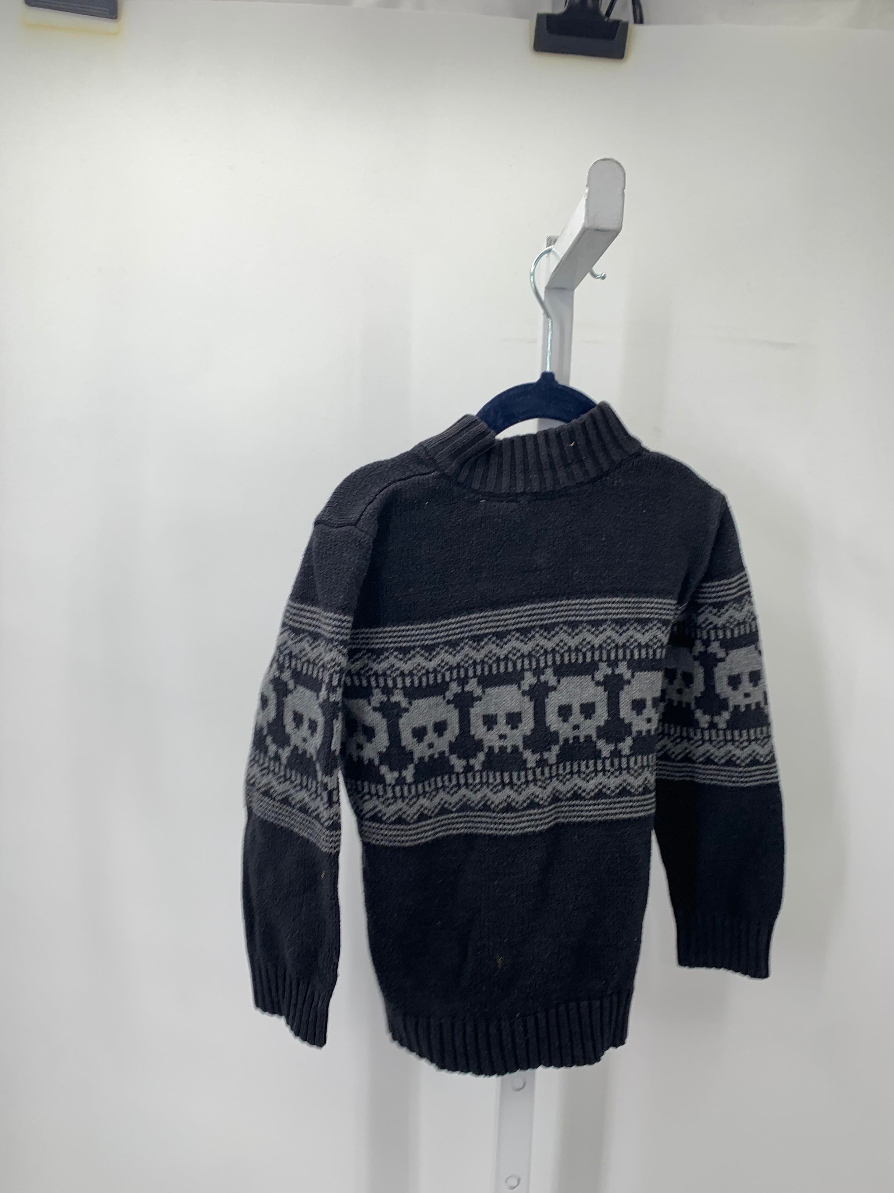 GREY SKULLS PARTIAL ZIP