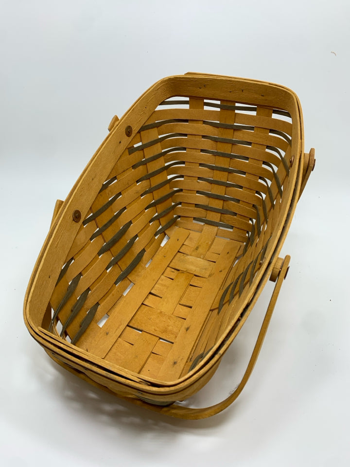 1999 SLANTED BASKET W/2 HANDLES.
