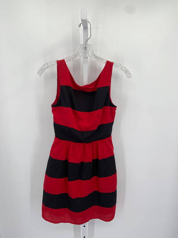 B. Darlin Size 1/2 Juniors Sleeveless Dress