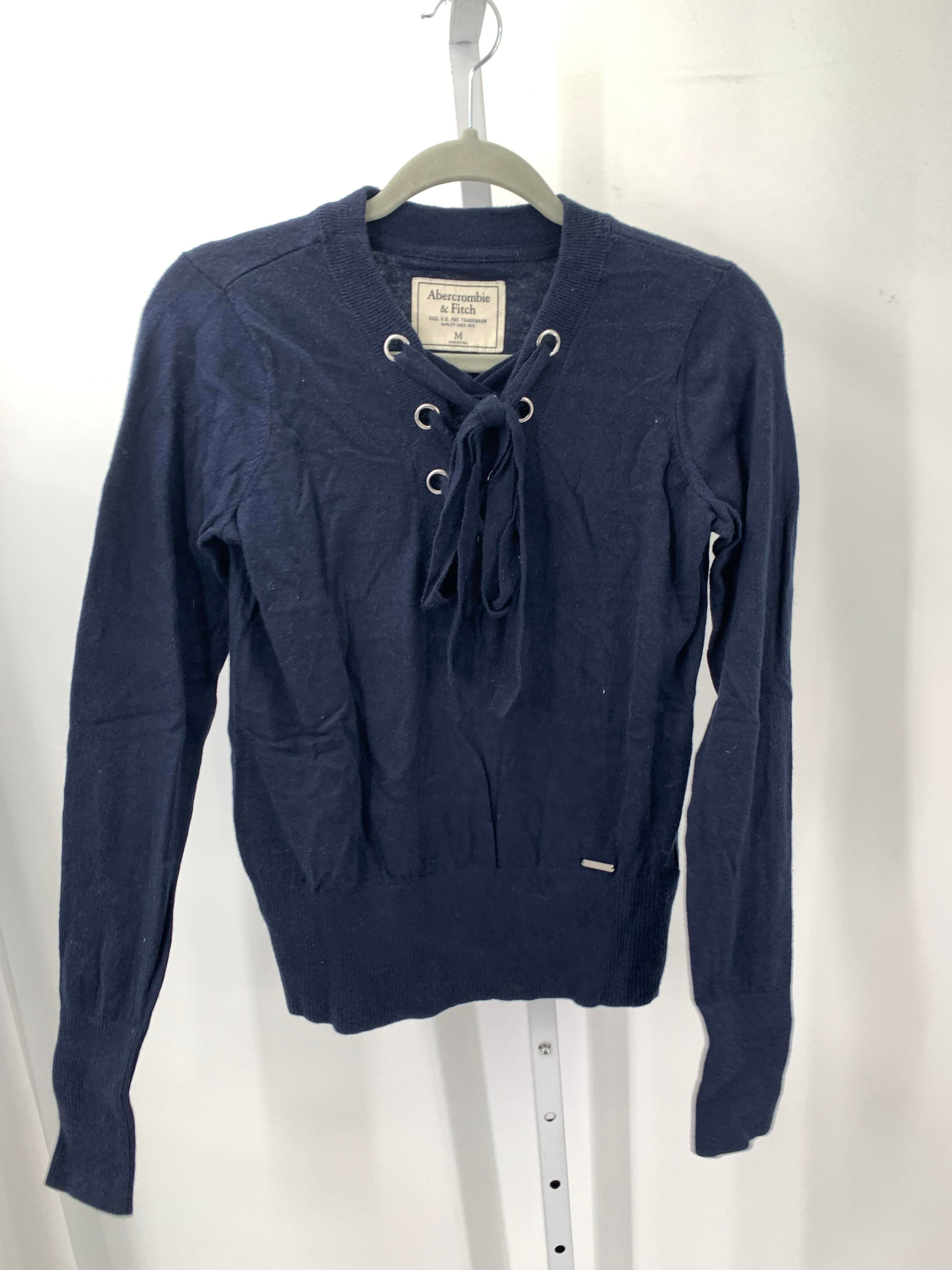 Abercrombie Size Medium Juniors Long Sleeve Sweater