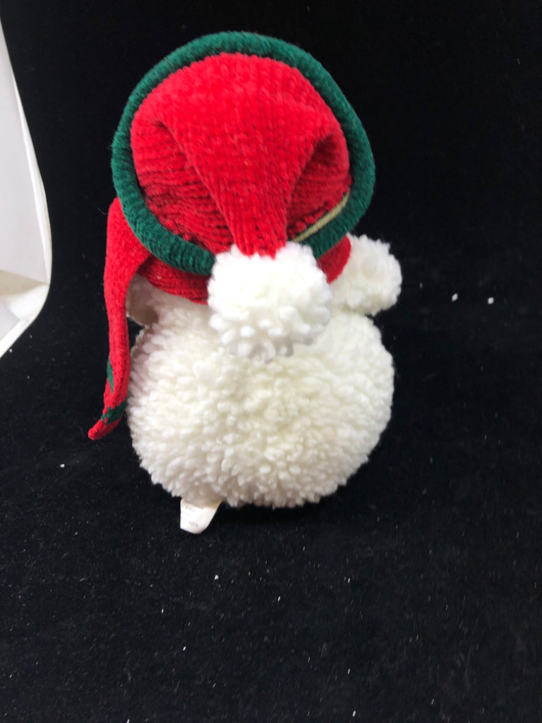 PLUSH SNOWMAN HOLDING WREATH.