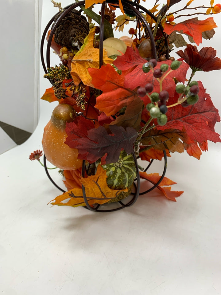 FALL FOLIAGE IN 3-TIER PUMPKIN.
