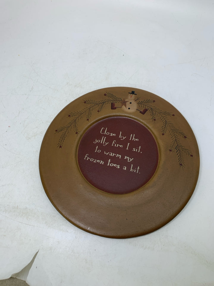 PRIMITIVE STYLE CLOSE BY THE JOLLY FIRE DECORATIVE PLATE.