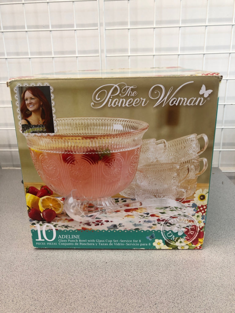 NIB PIONEER WOMAN PUNCH BOWL SET.