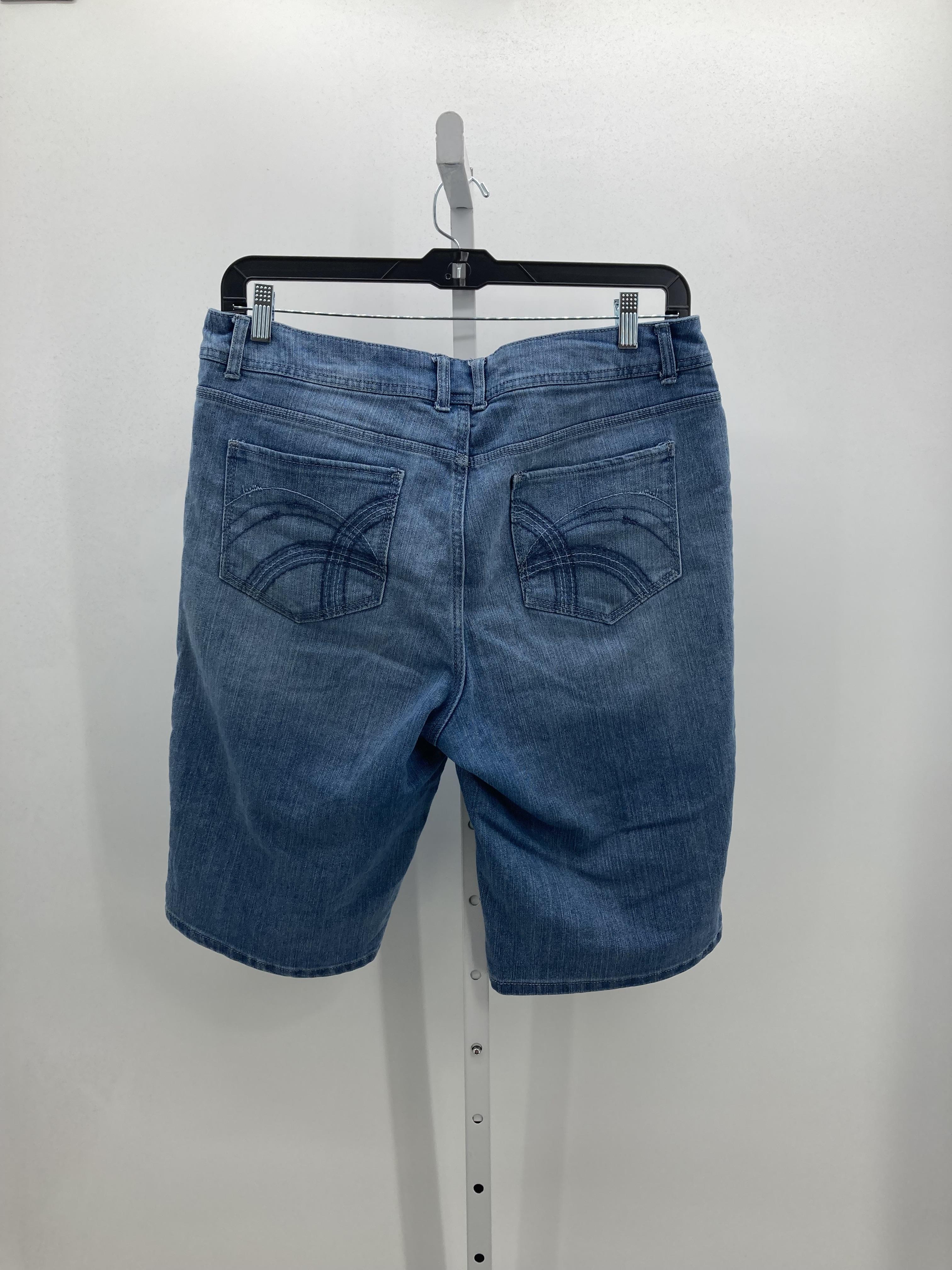 St. Johns Bay Size 16 Misses Shorts