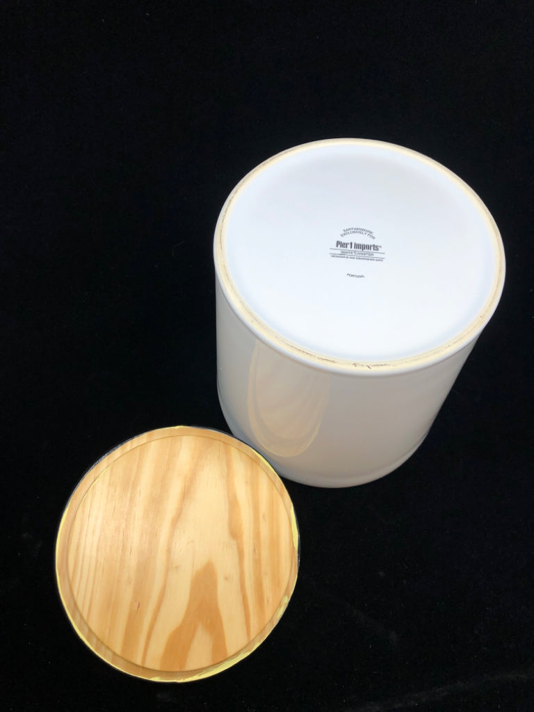 CANISTER W/WOOD PAINTED LID.