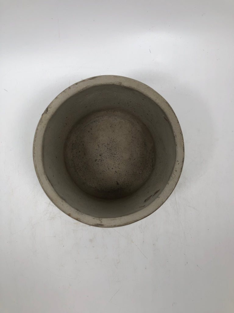 GRAY STONEWARE PLANTER.