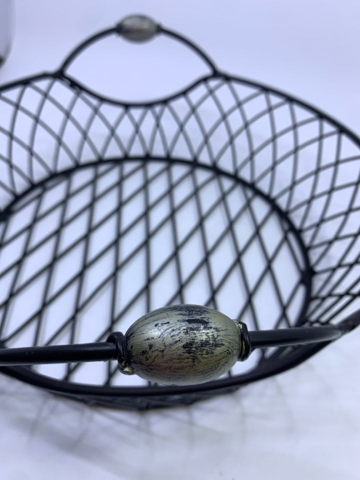 WIRE BASKET W/SILVER PAINTED BULBS ON HANDLES.