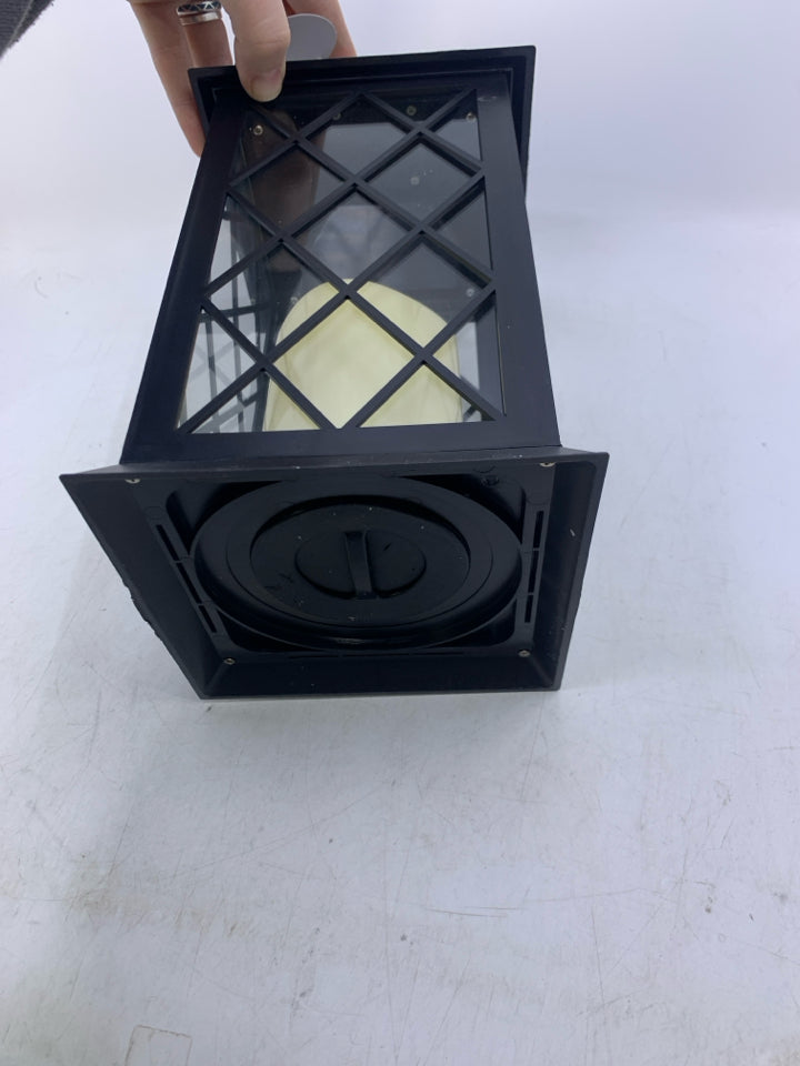 NEW BLACK PLASTIC LANTERN BATTERY POWERED.