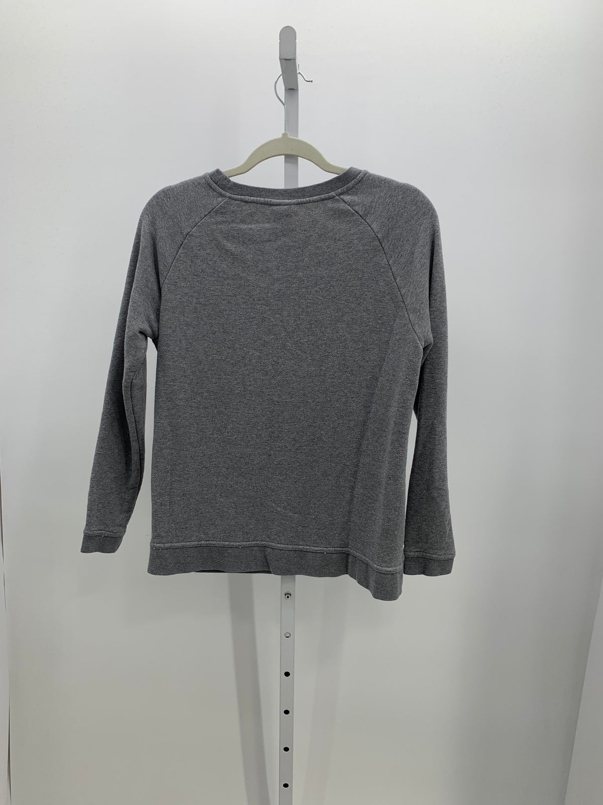 Nike Size Small Misses Long Sleeve Shirt