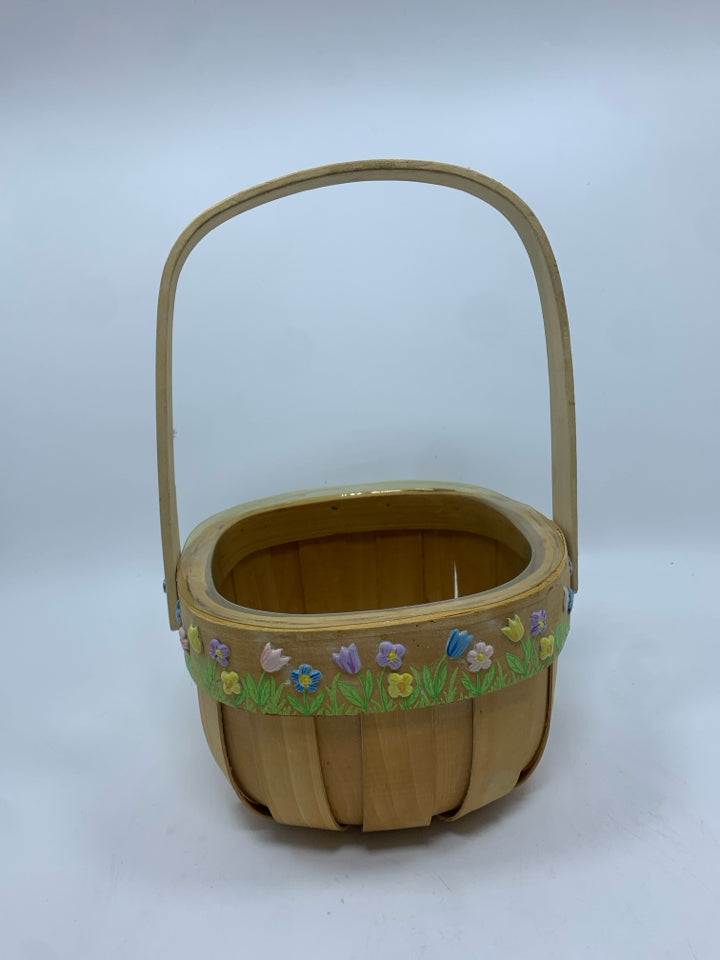 RAISED FLOWER DESIGN WOVEN BASKET.